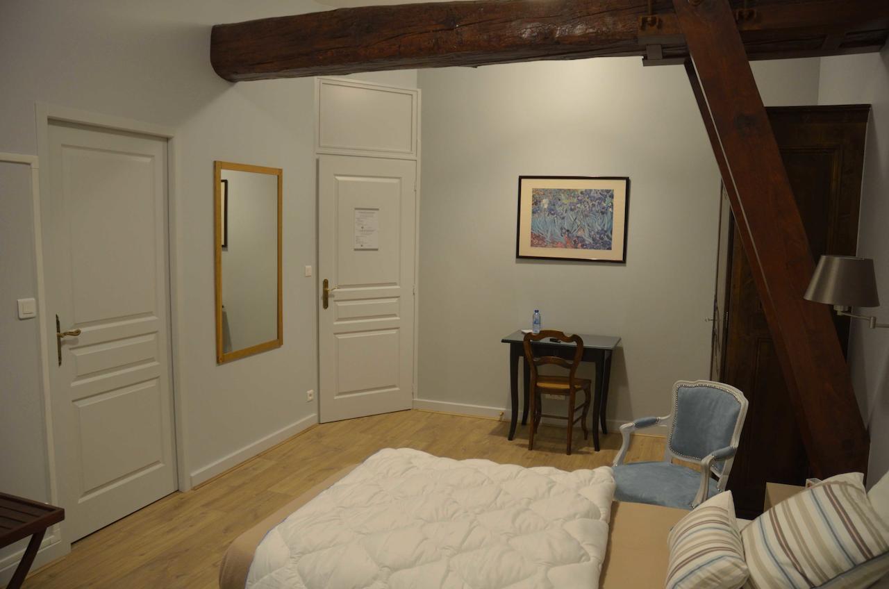 Chambre D'Hotes Le Jardin Des Pierres Dorees Marcy Экстерьер фото