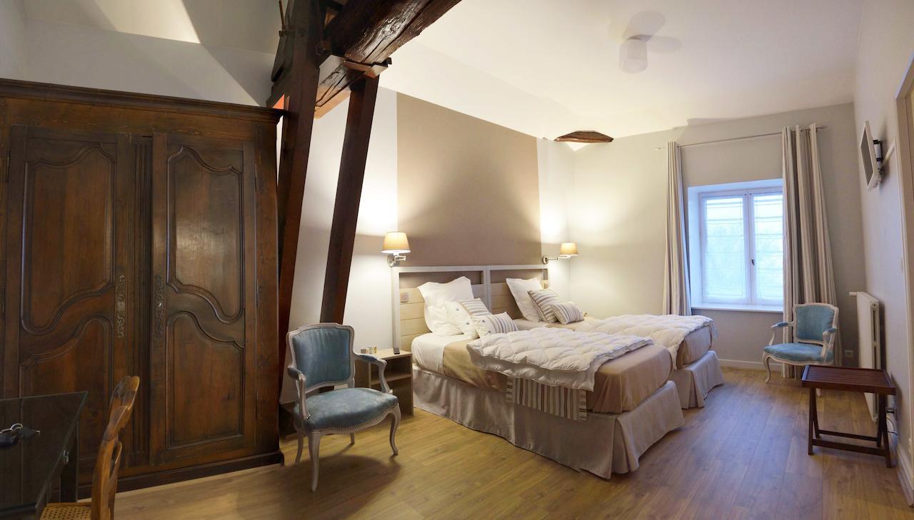 Chambre D'Hotes Le Jardin Des Pierres Dorees Marcy Номер фото